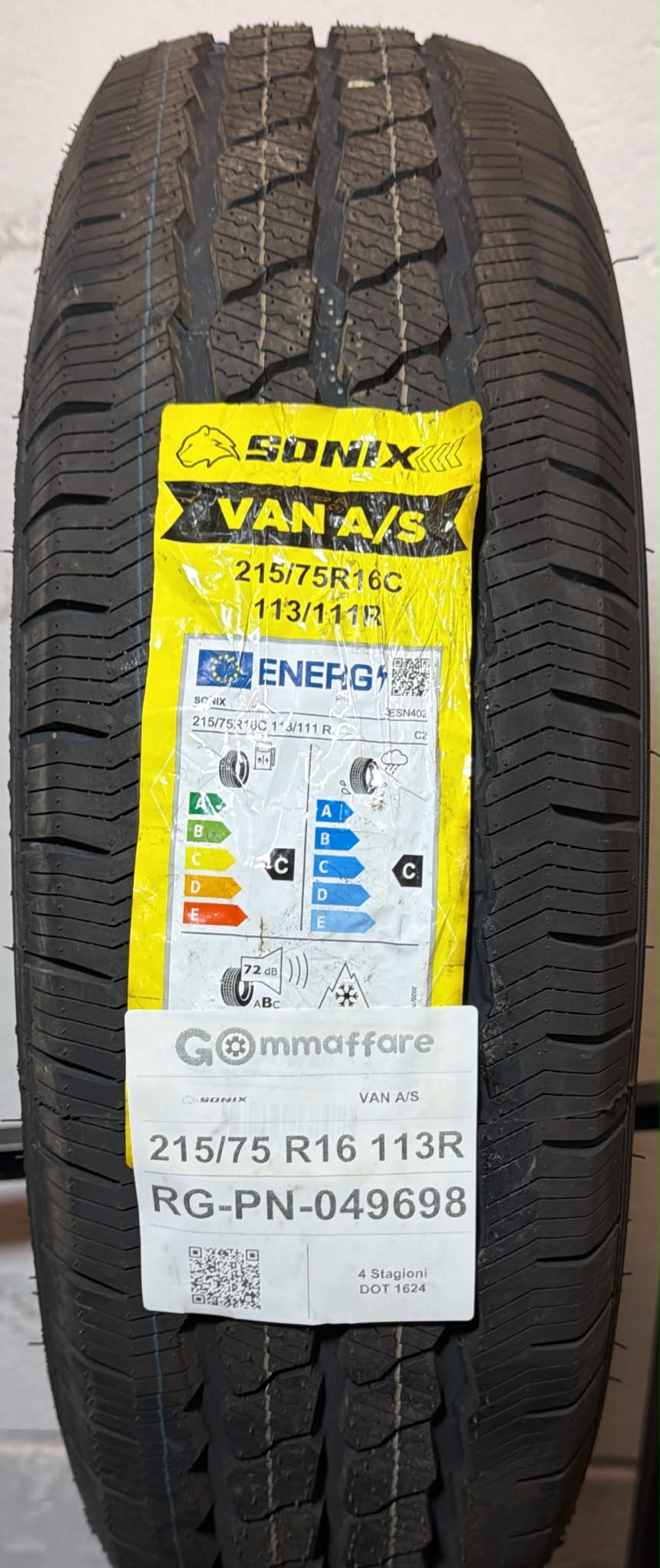 Sonix Tyre VAN A/S 215/75 R16